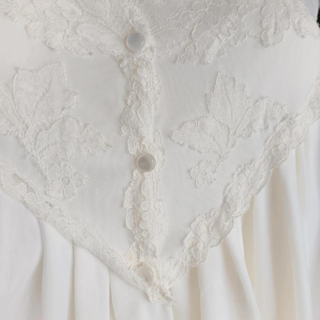 🌸très jolie ancienne chemise de nuit🌸