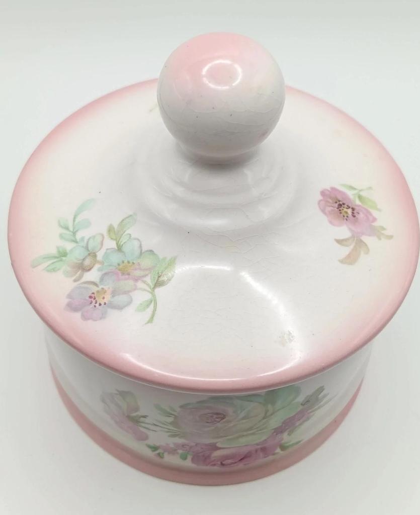 🌹Très joli pot en porcelaine vintage 🌹