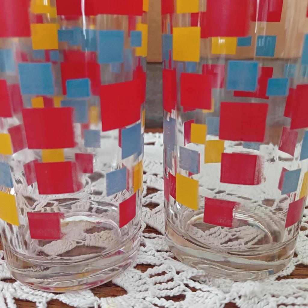 Très jolis verres à orangeade vintage
