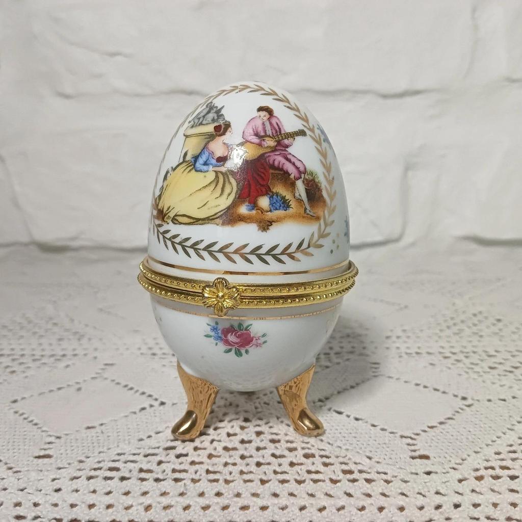 Très bel œuf de collection style Fabergé