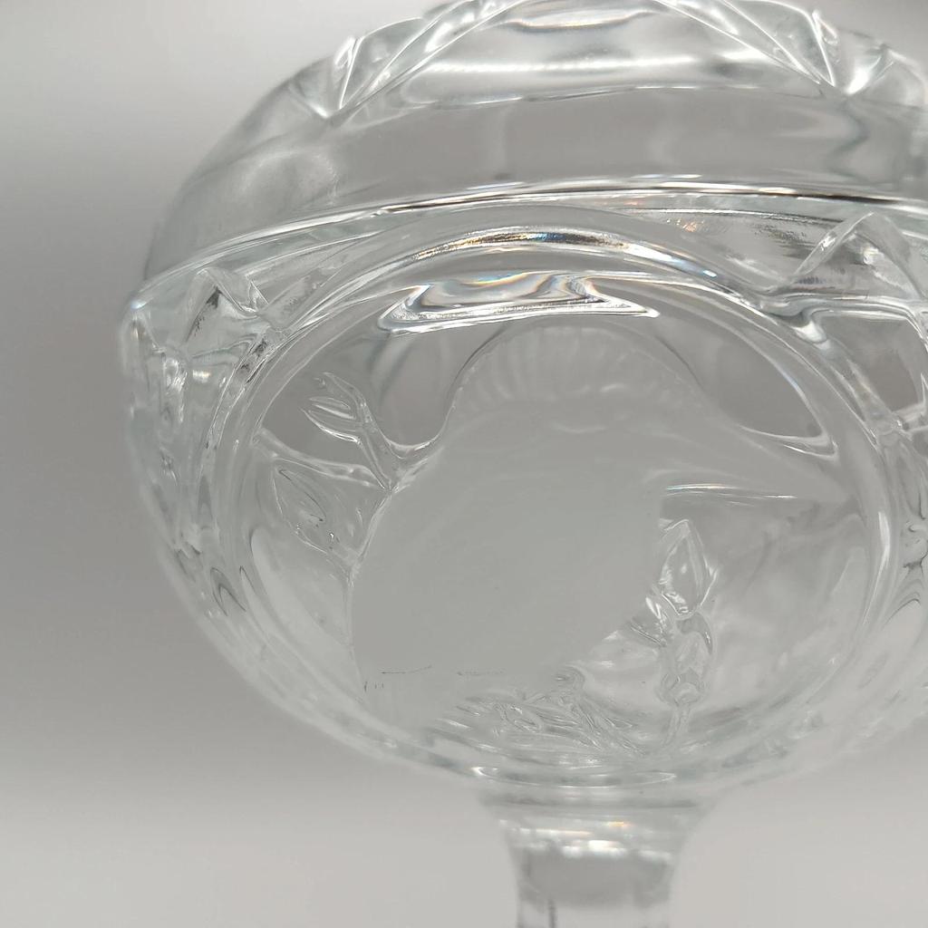 Très jolie bonbonnière vintage en cristal
